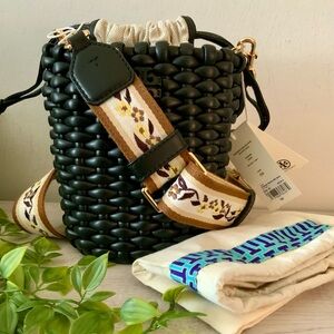 NWT TORY BURCH EMERSON WOVEN LEATHER MINI BUCKET BAG W/REMOVABLE POUCH BLACK